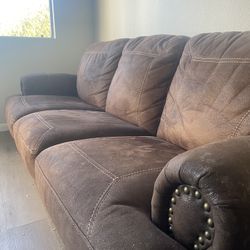 Couch- Great Condition. -GET TODAY!