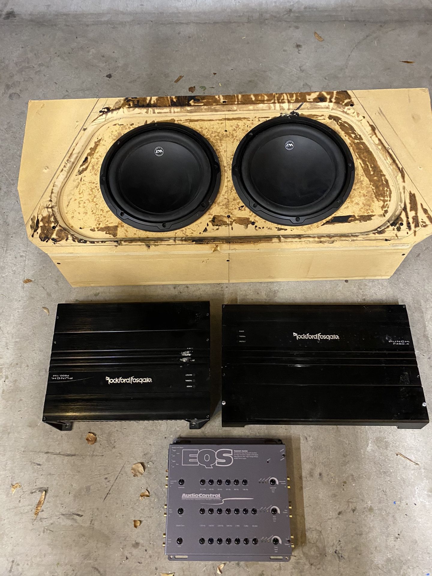 Stereo system JL audio and Rockford fosgate
