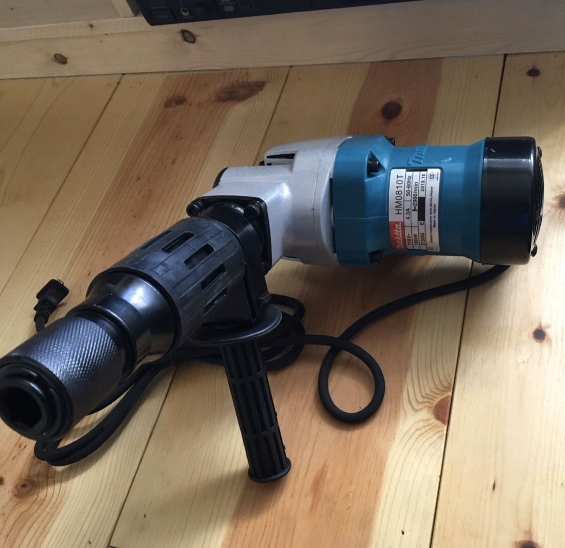 New Mikita. HM0810T Demolition Hammers Drill 2900dpm. Corded