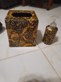 Kleenex Box And Soap Dispenser. 