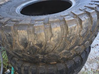 SET OF 2 TIRES (MAKE OFFERS)