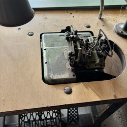 Overlock Sewing Machine