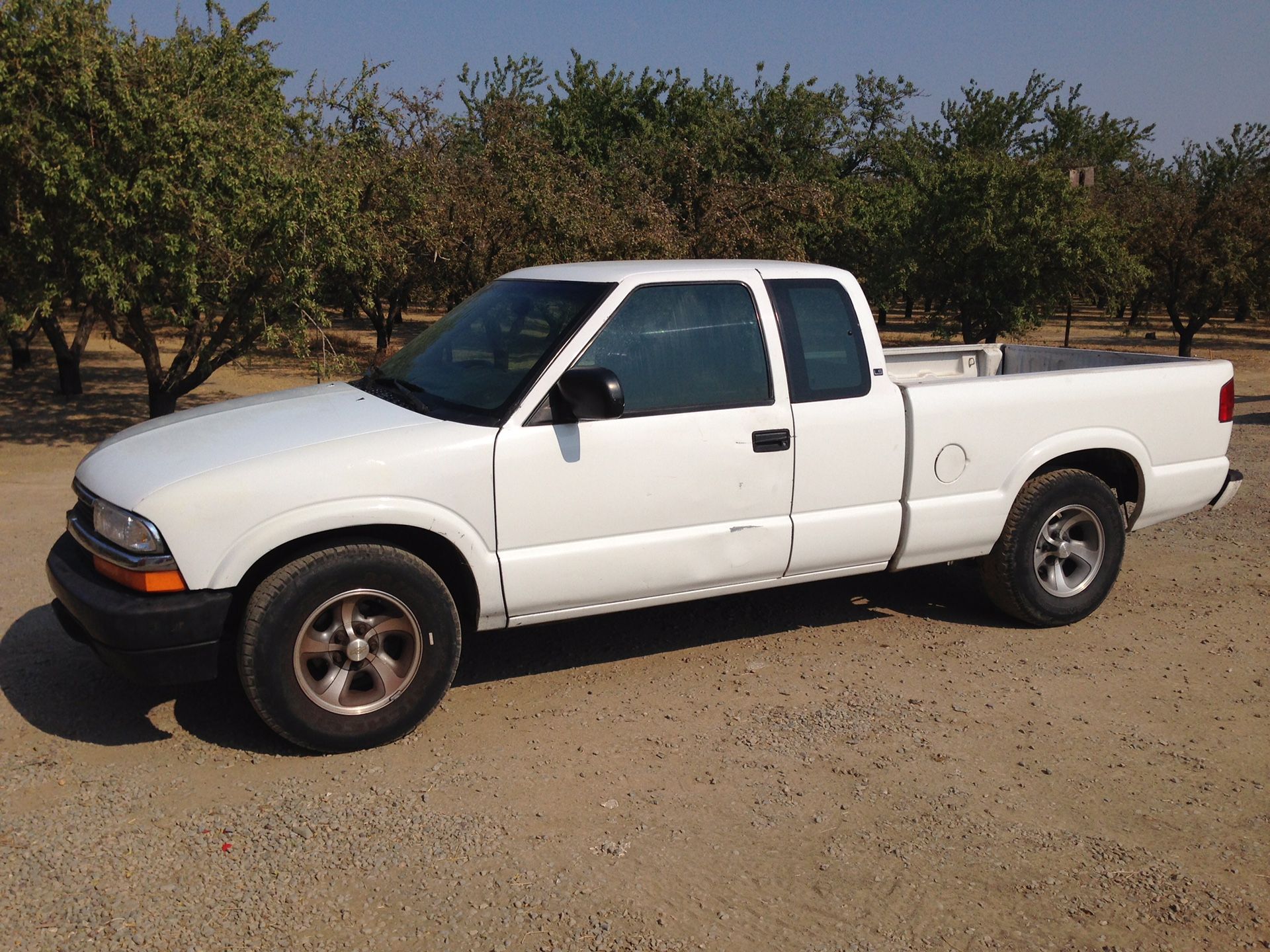 Chevy S10 Extended Cab Short Bed W/3rd Door 