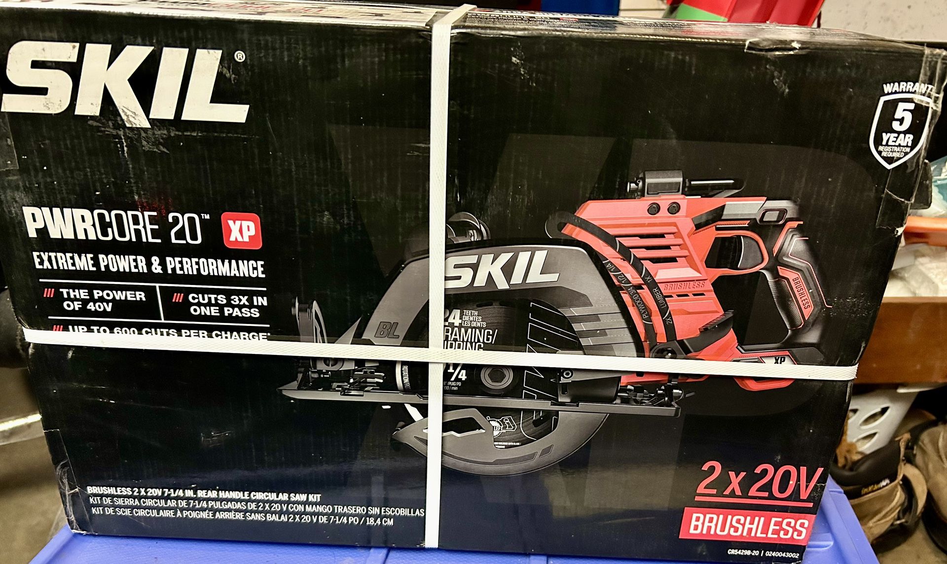 Brand New Skil Saw 20v Kit. Includes 2x 20v Batteries And Dual 15 Min Rapid Charger.