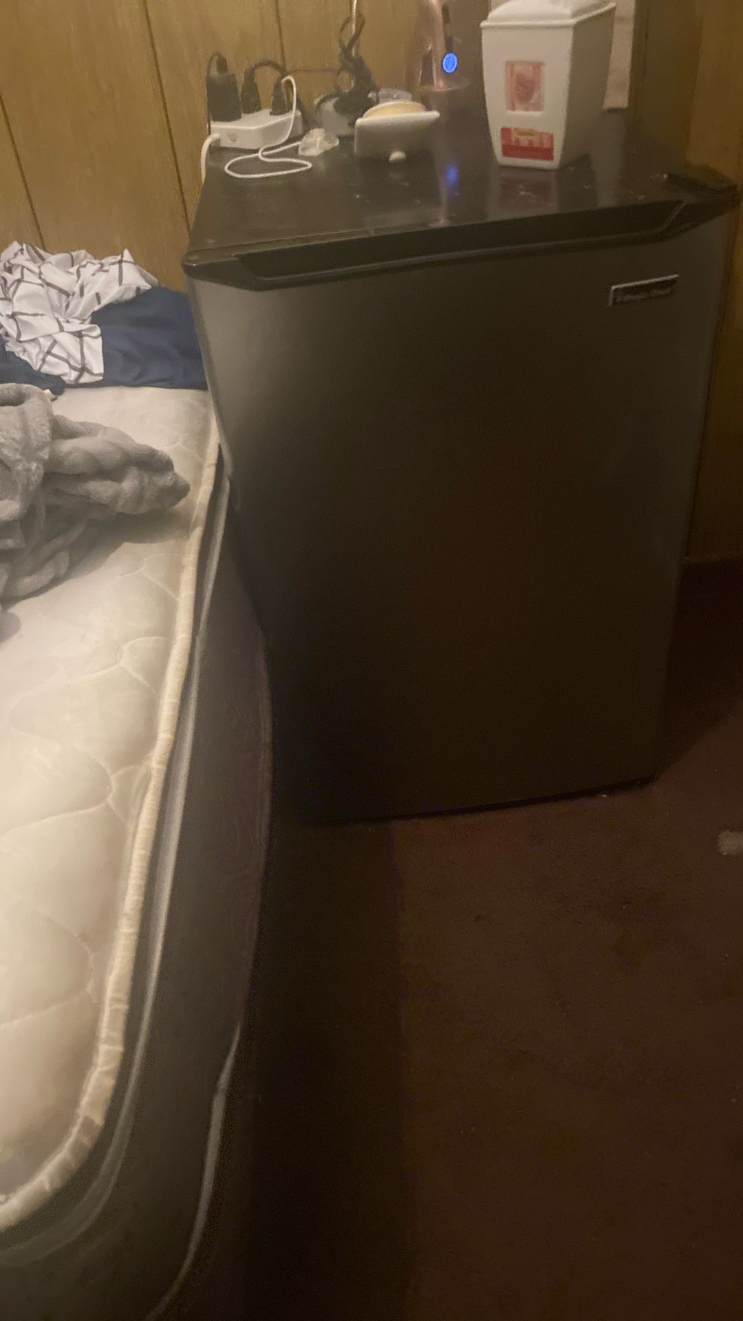 Magic Chef mini fridge