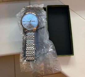 Silver Quartz Watch with Metal Bracelet