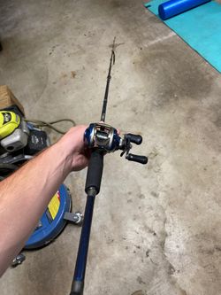 Baitcaster fishing pole