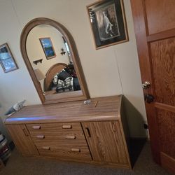 Dressers and night stand set
