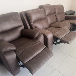Abbyson Reclining sofa Couch And Recliner