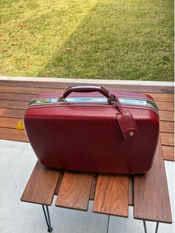 Vintage Samsonite Profile Suitcase - Maroon Hard Shell 13"x20"