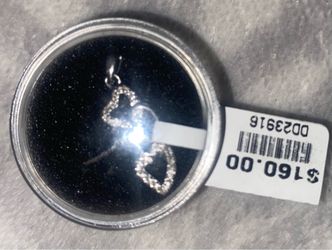 .925 pendant with small Diamonds