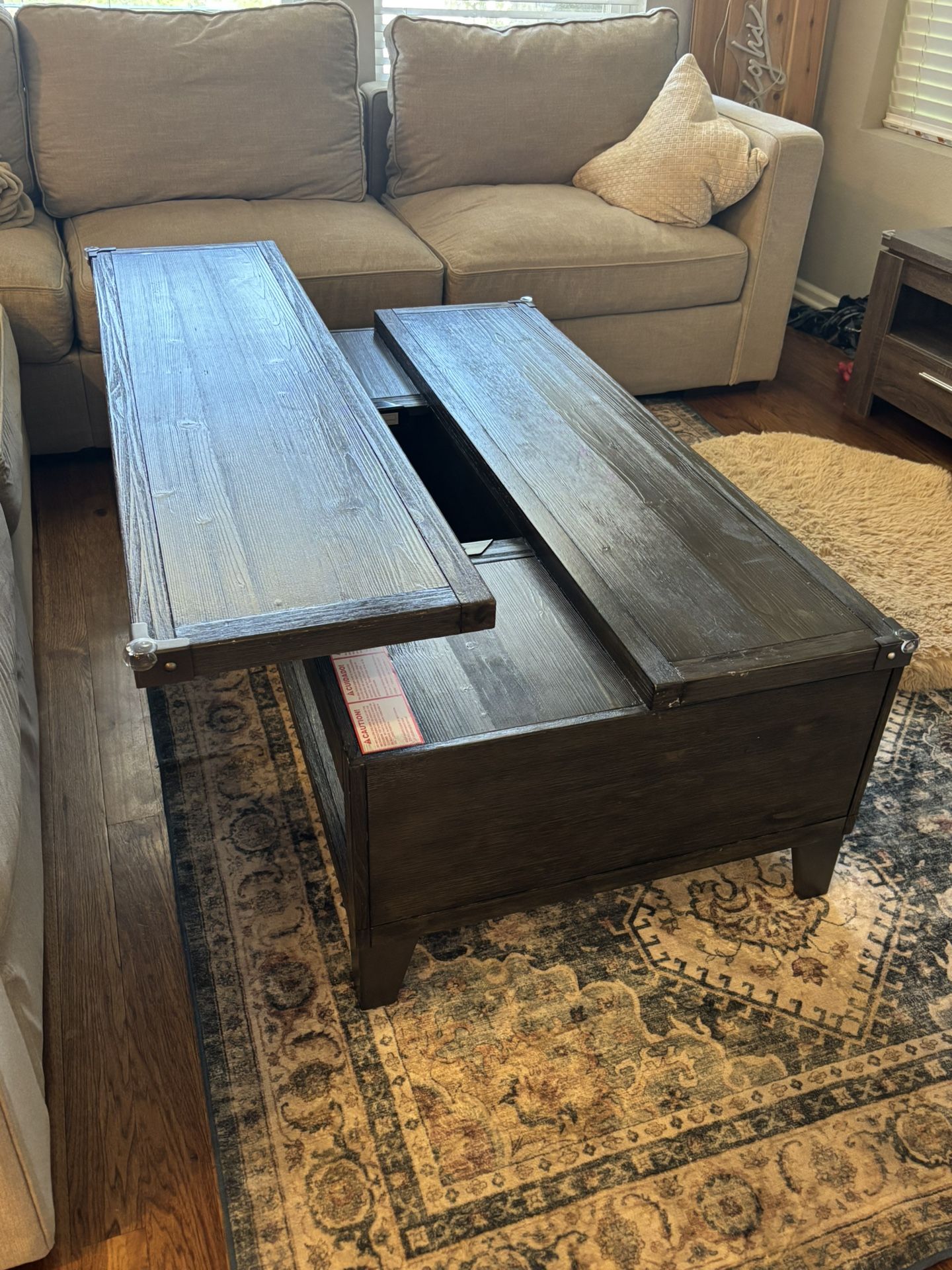 Coffee Table With Lift And Storage