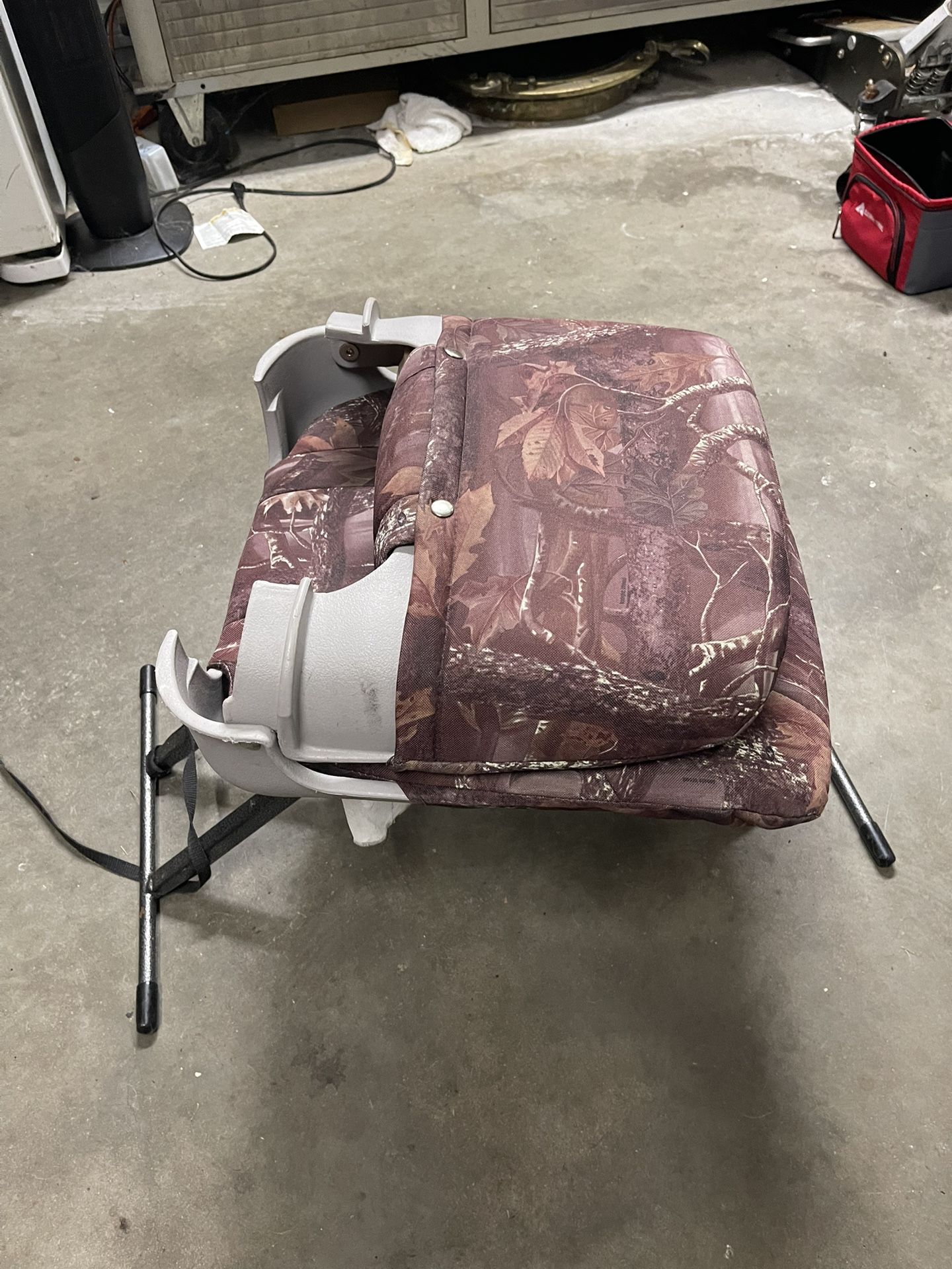 2024 Pond Prowler 8ft