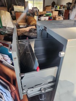 5 Drawer File Cabinet