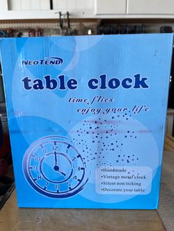 NeoTend Vintage Metal Table Clock