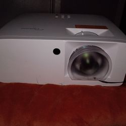 Optoma  Laser Projector