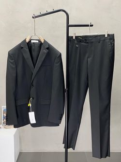 Dior suit
