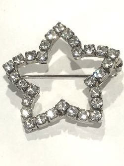 Vintage Avon 5 point star rhinestone pin brooch
