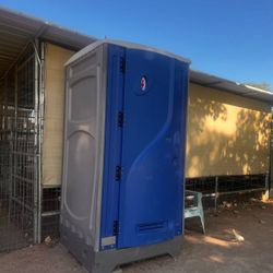 Portable Restroom With Sink 