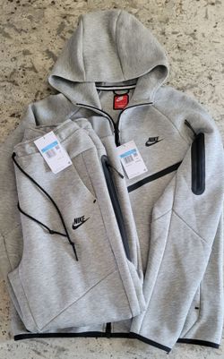 Nike Tech set in Heather Grey available S,M,L
