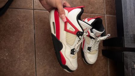 Jordan 4 In Red