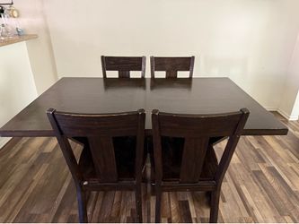 Dinning table with 4 chairs