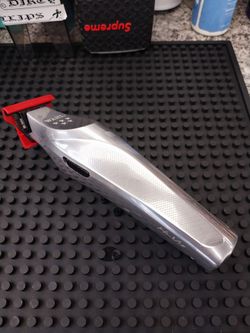 Wahl hi viz 100 bucks with stand
