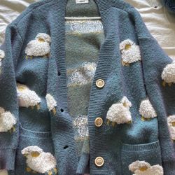 Oversized Sheep Cardigan 