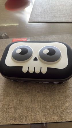 Skull pencil box