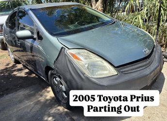 TOYOTA PRIUS  ALL PARTS AVAILABLE! PARTING OUT! ALL PARTS AVAILABLE!