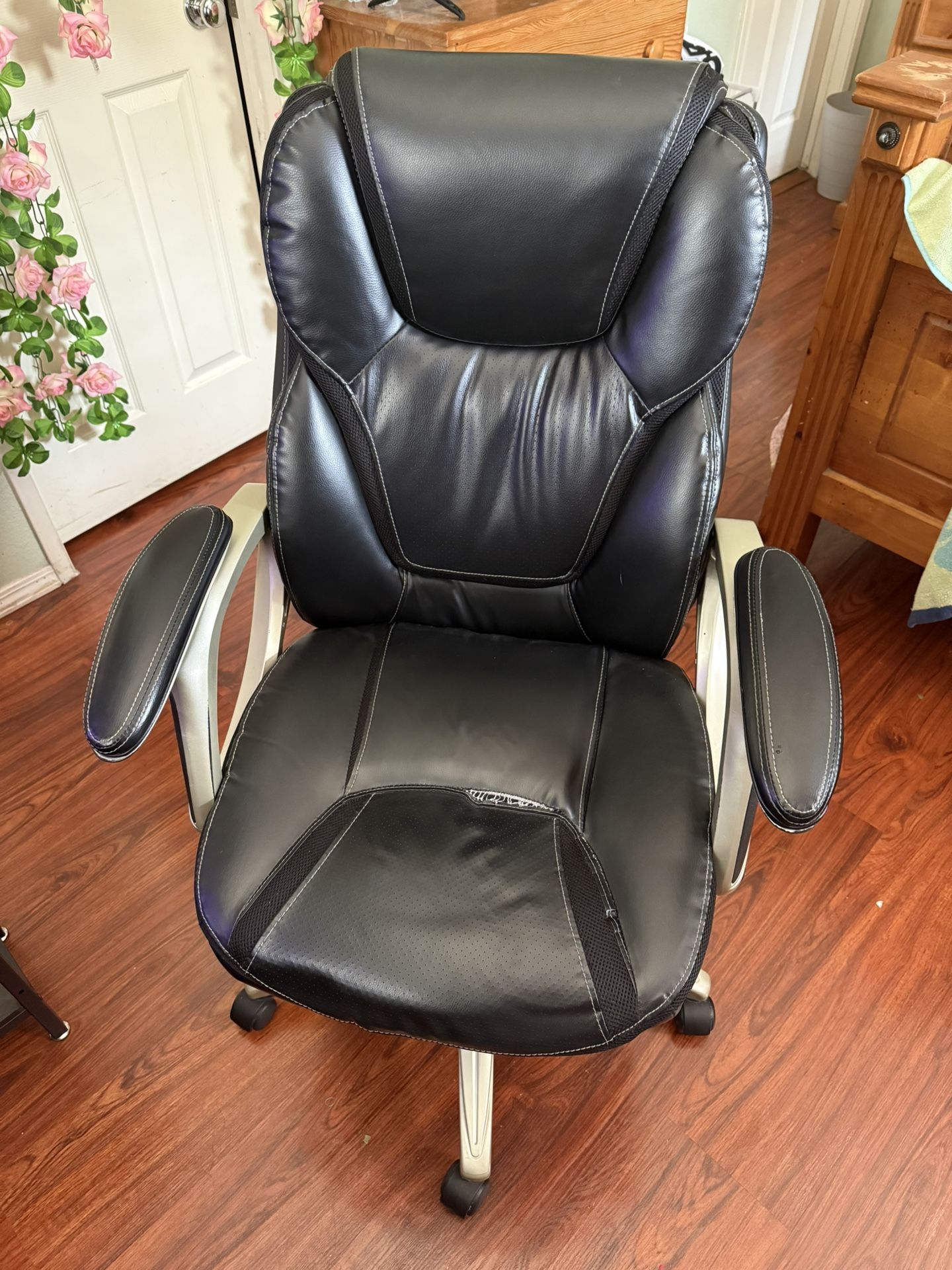 Rolling Office Chair
