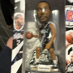 Kwahi Leonard Klaw Bobblehead
