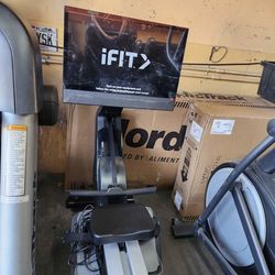 2025 Model Nordictrack RW900Rowing machine - magnetic resistance- 1000$