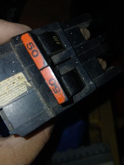 Federal pacific circuit breaker