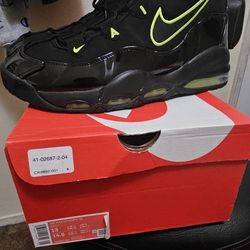 Nike Uptempo 