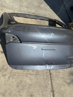 Trunk lid tailgate Tezla model y 2020-2025