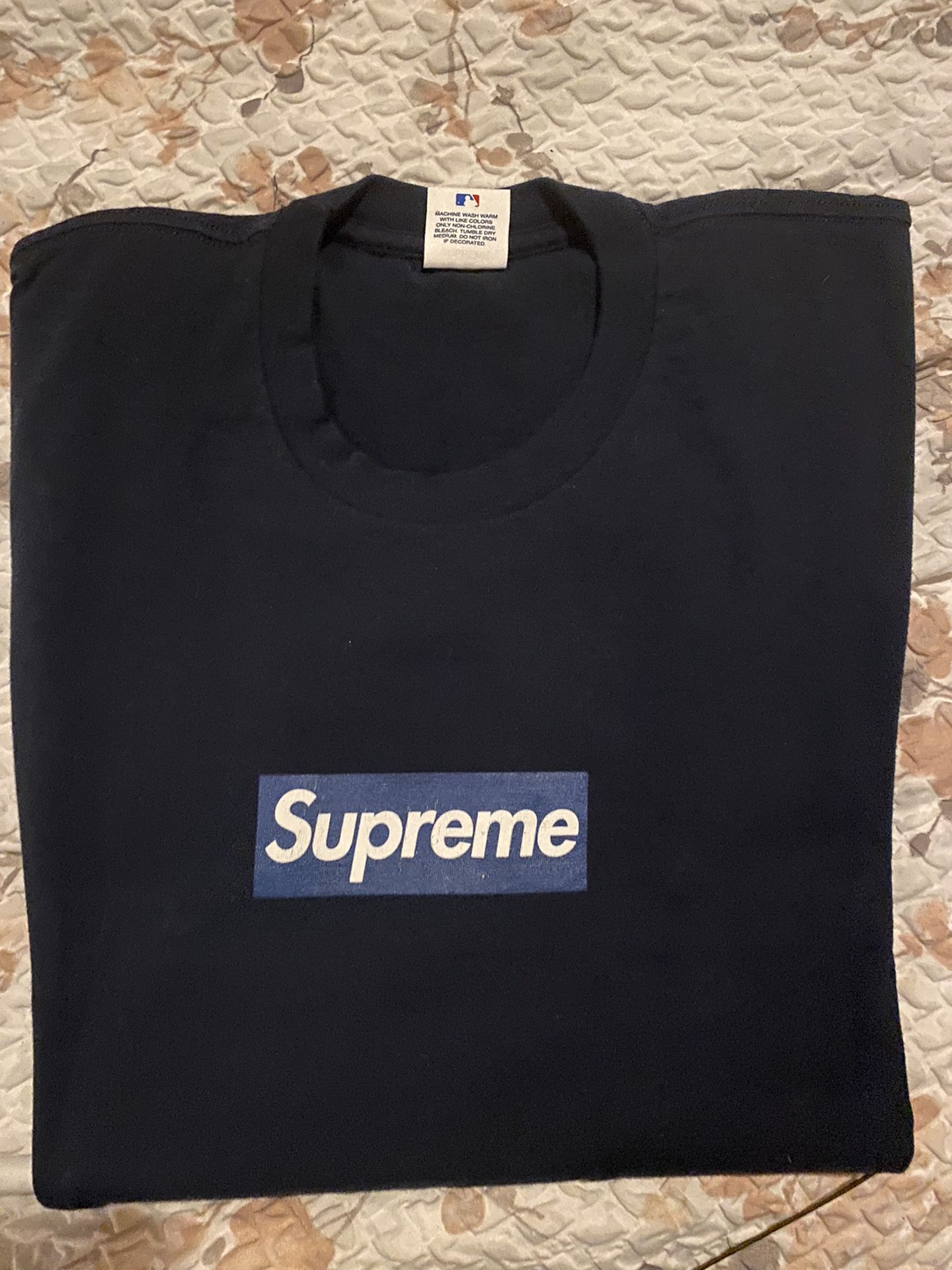 Supreme Yankees Box Logo Size L