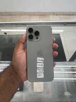 iPhone 16 Pro Max 256GB Factory Unlocked