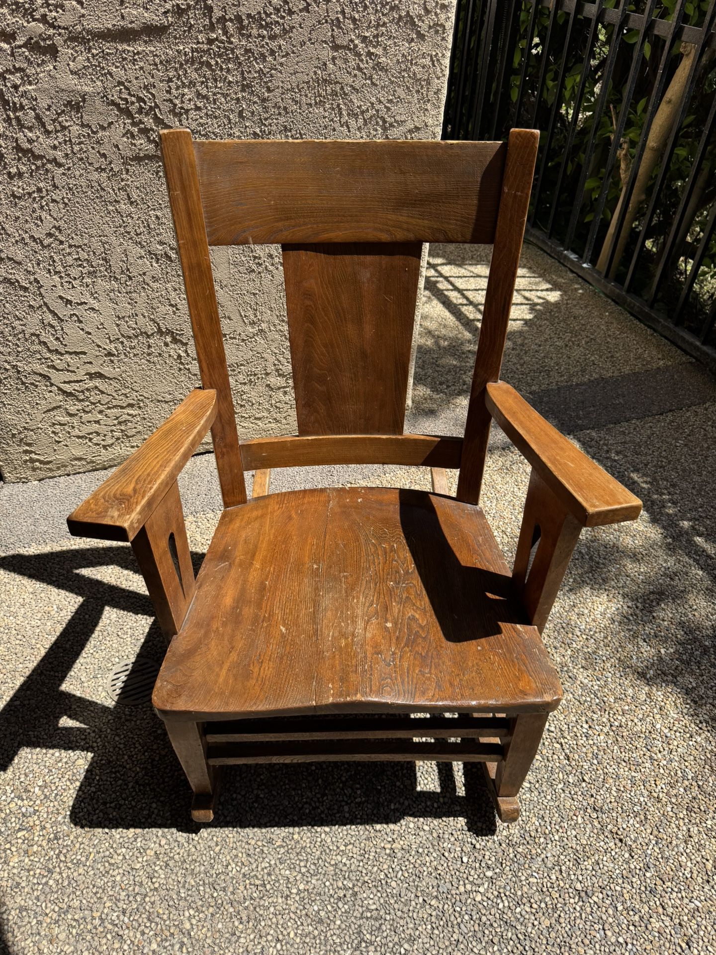 Solid wood rocking chair