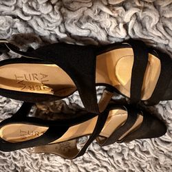 Woman’s Pumps
