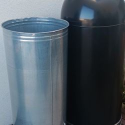 New In Box Dome Top Trash Bin