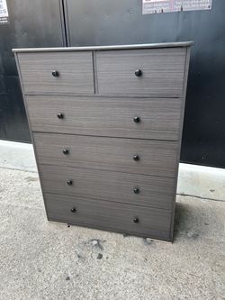 6 Drawers dresser available in different colors