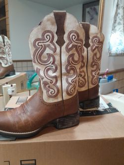 Women Boots