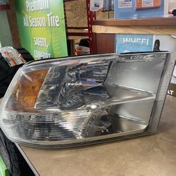 Headlight Dodge Ram 2008-2018 Right Side 