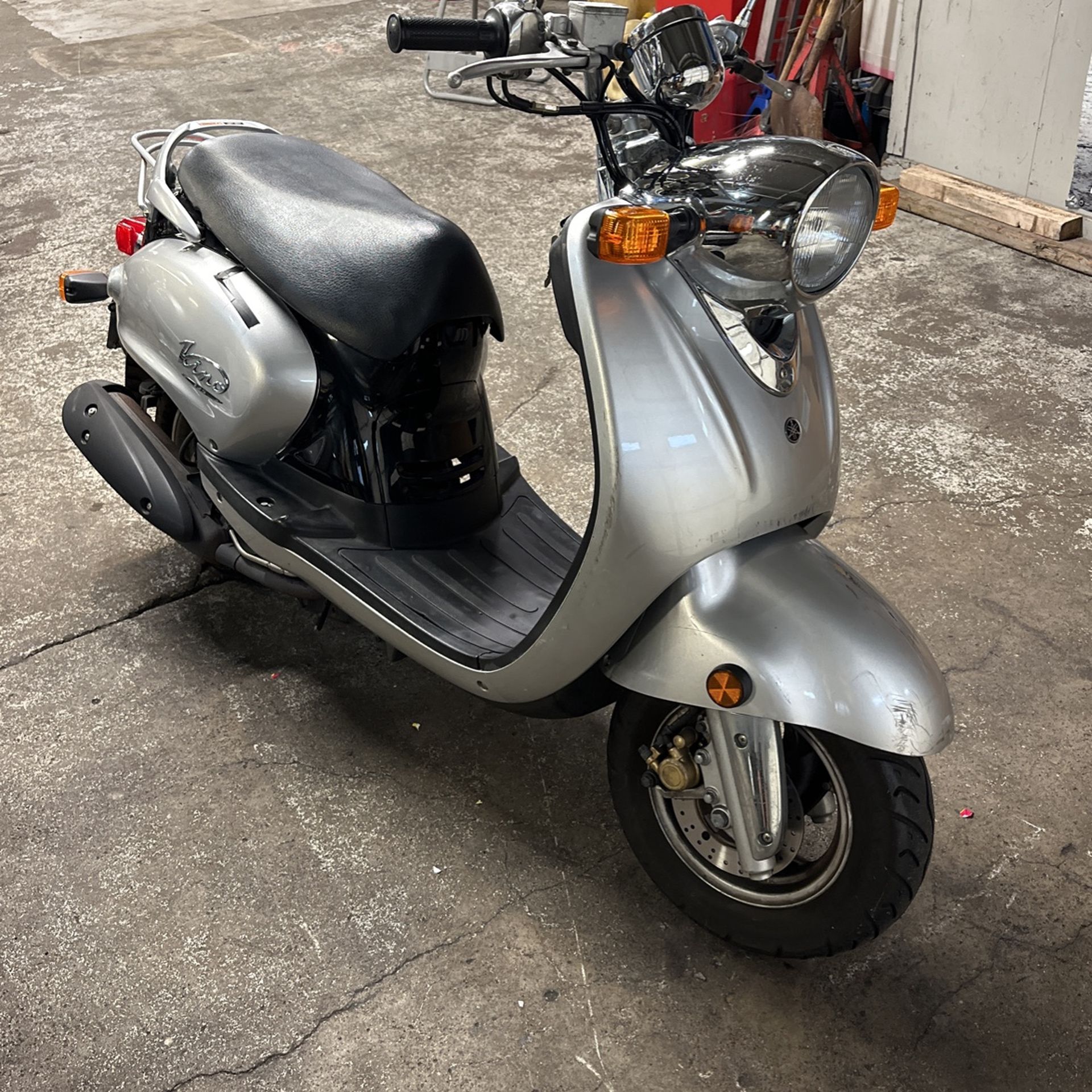 Very Clean 2004 Yamaha Vino 125..Only 2600 Miles