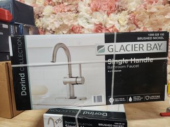 Glacier Bay
Dorind Single Hole Single-Handle Deck Mount High-Arc Bathroom Faucet in Brushed Nickel