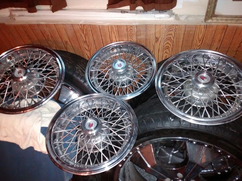 Chevy Monte Carlo hubcaps