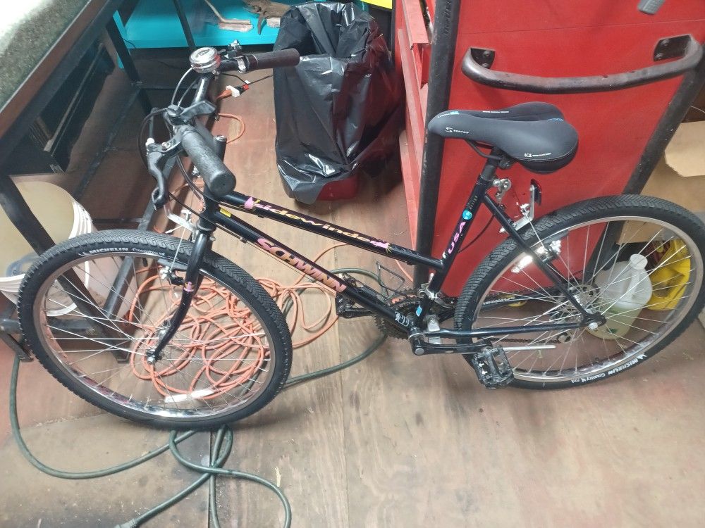 Schwinn Sidewinder Mountain Bike
