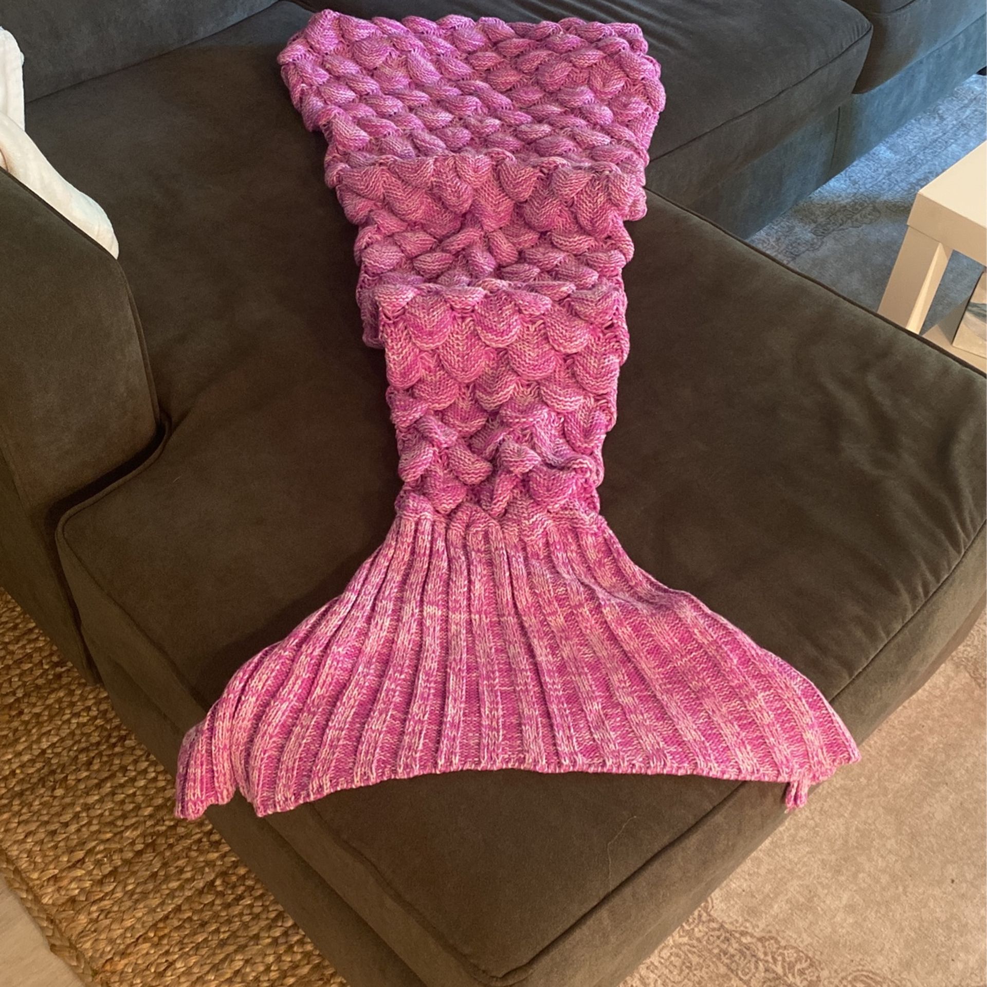 Cute Mermaid Tail Blanket 