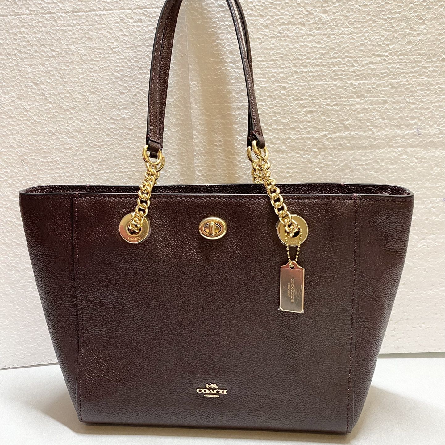 COACH TurnLock Chain Tote 27 Pebble Leather Carryall Bag Oxblood Burgundy 295. New Coach Blake Carryall Satchel Handbag Description for Sale in Bemidji MN OfferUp
